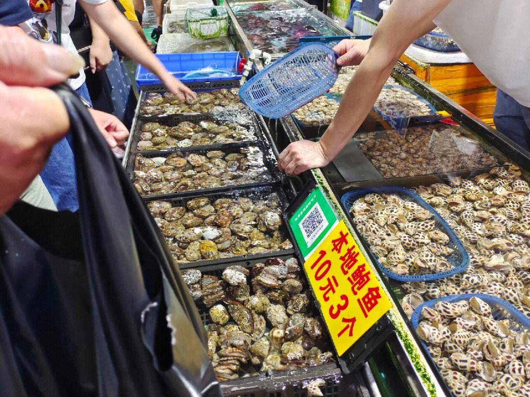 霞山水產(chǎn)品批發(fā)市場(chǎng)日用百貨銷售 多元經(jīng)營(yíng)與便民新選擇